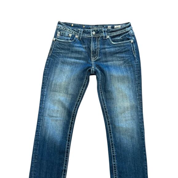 Miss Me Womens Size 28 Capri Jeans with Embellished Pockets - Picture 1 of 12